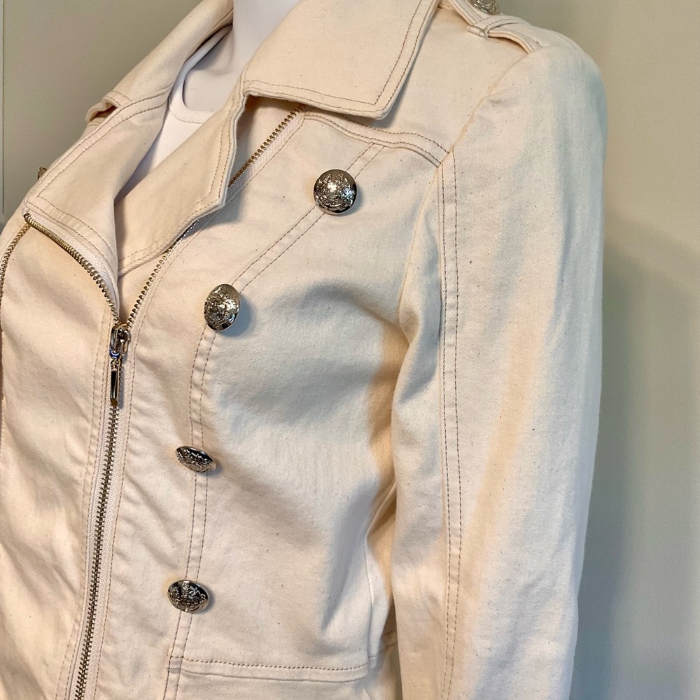 White House Black Market Stretch Denim Moto Jacket~Size 6~Parchment~NWOT - Picture 2 of 8